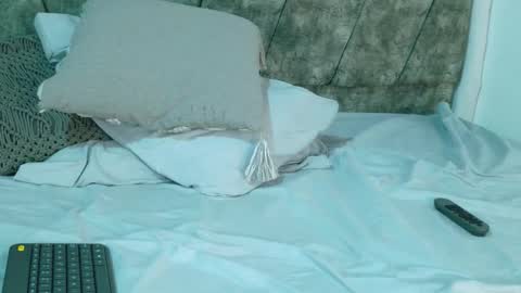 valerigallardo online show from October 21, 10:25 pm