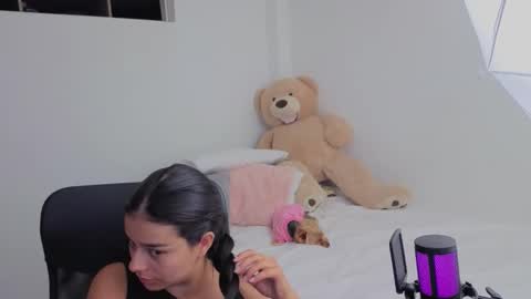 Juli C online show from December 14, 12:49 am