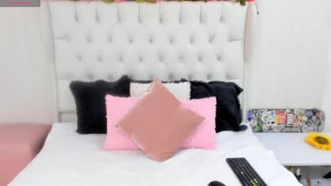 valeria111111 online show from January 18, 7:04 pm