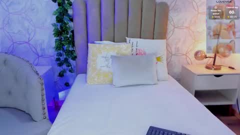   online show from March 15, 12:07 pm