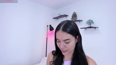 Cris  online show from December 9, 3:22 pm
