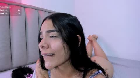 Cris  online show from April 9, 3:20 am