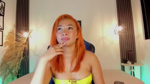 call me Maria online show from December 24, 12:33 pm