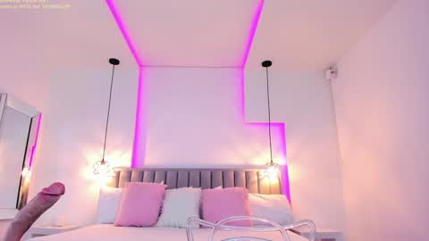 Carla online show from December 17, 5:04 pm