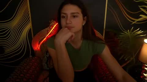 Snapshot of valeryroyale chatting on February 10, 2:48 pm Valery online show from February 10, 2:48 pm