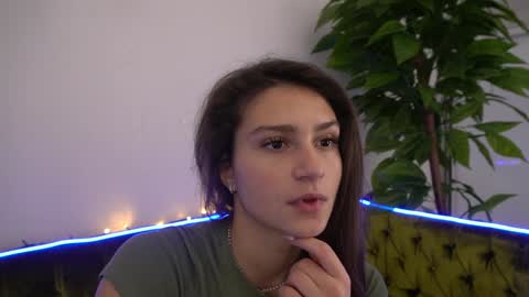 Snapshot of valeryroyale chatting on January 10, 8:07 am Valery online show from January 10, 8:07 am