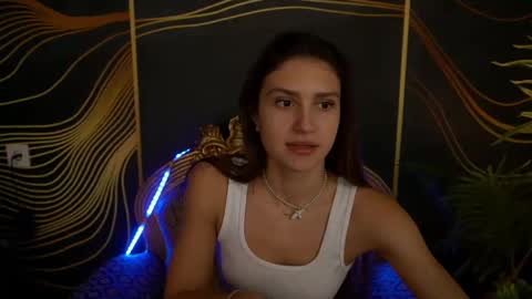 Snapshot of valeryroyale chatting on February 1, 8:50 am Valery online show from February 1, 8:50 am