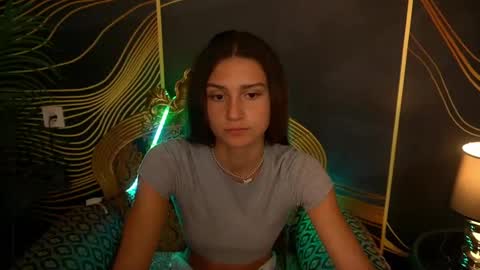 Snapshot of valeryroyale chatting on March 7, 8:56 am Valery online show from March 7, 8:56 am