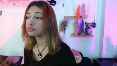 zoe online show from November 22, 5:26 pm