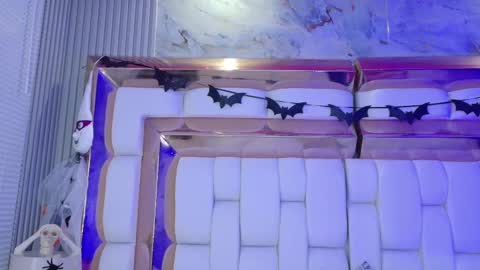 Valkiria moore  online show from October 16, 9:39 pm