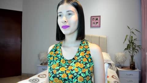 Snapshot of vallejo_macarena chatting on December 18, 2:53 am Macarena online show from December 18, 2:53 am