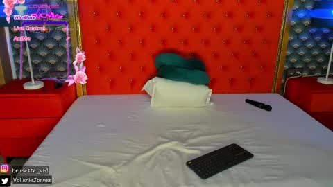 Valerie Val V online show from March 1, 8:56 am