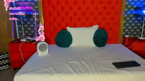 Valerie Val V online show from February 7, 11:24 pm