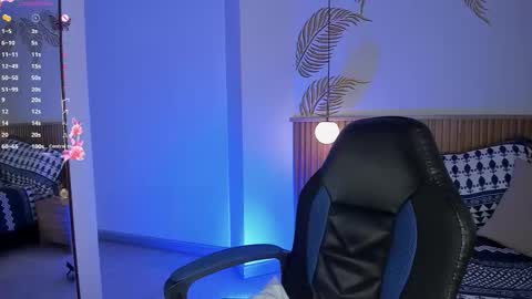 Snapshot of valleriie_ chatting on September 22, 3:21 pm valleriie_ online show from September 22, 3:21 pm