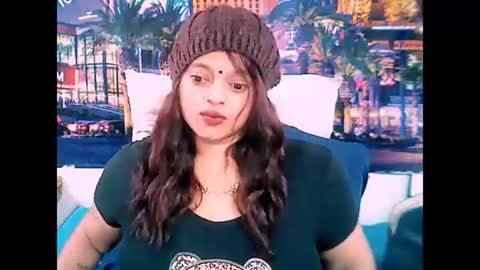 Snapshot of valleyval chatting on February 20, 6:17 am indianvalvet priya is back online show from February 20, 6:17 am