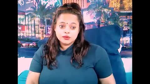 Snapshot of valleyval chatting on December 27, 5:52 am indianvalvet priya is back online show from December 27, 5:52 am