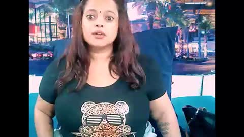 Snapshot of valleyval chatting on January 4, 5:27 am indianvalvet priya is back online show from January 4, 5:27 am