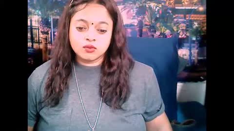 Snapshot of valleyval chatting on December 10, 6:11 am indianvalvet priya is back online show from December 10, 6:11 am
