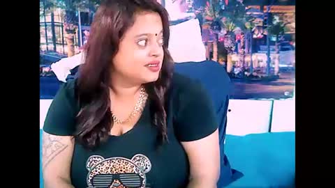 Snapshot of valleyval chatting on February 12, 6:40 am indianvalvet priya is back online show from February 12, 6:40 am