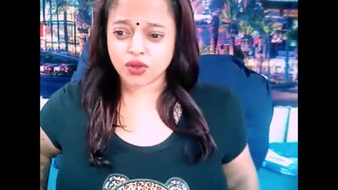 Snapshot of valleyval chatting on February 28, 6:21 am indianvalvet priya is back online show from February 28, 6:21 am