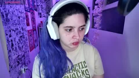 Snapshot of vallolet1_ chatting on September 19, 11:59 pm Im Violet online show from September 19, 11:59 pm