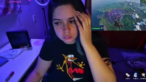 Snapshot of vallolet1_ chatting on December 4, 12:41 am Im Violet online show from December 4, 12:41 am