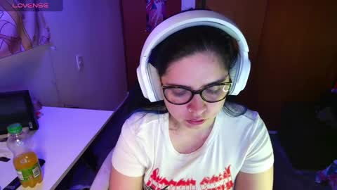 Snapshot of vallolet1_ chatting on January 14, 12:00 am Im Violet online show from January 14, 12:00 am