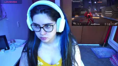 Snapshot of vallolet1_ chatting on December 26, 9:58 pm Im Violet online show from December 26, 9:58 pm