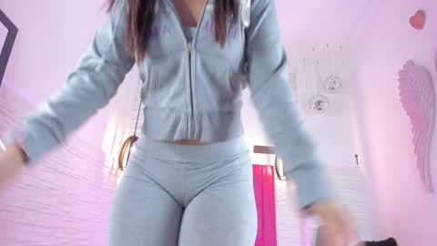Vallolet Peach  online show from January 26, 11:28 am