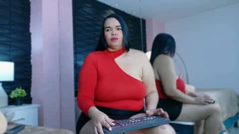 Snapshot of valrery_roussex chatting on September 26, 7:33 pm Valery online show from September 26, 7:33 pm