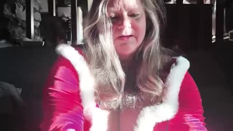 vampwoman online show from December 26, 9:11 am