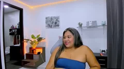 vane_kitten online show from September 17, 11:41 am
