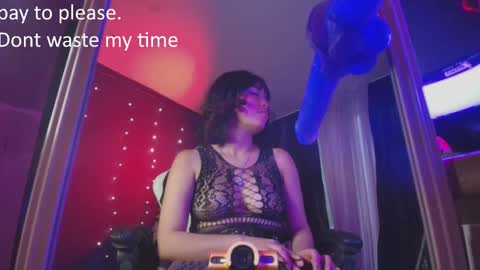 Snapshot of vanelope11 chatting on October 25, 9:43 pm Vanelope online show from October 25, 9:43 pm