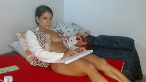 Snapshot of vanessa_aniston83 chatting on September 17, 12:14 pm vanessa online show from September 17, 12:14 pm