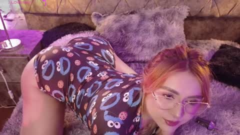 Vane  online show from April 8, 3:30 am