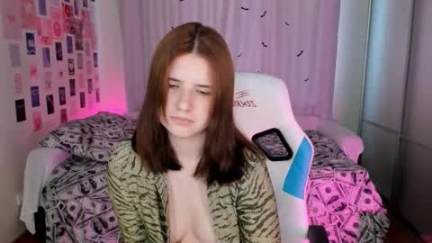 Snapshot of vanessa_brills chatting on October 12, 6:05 am Vanessa online show from October 12, 6:05 am