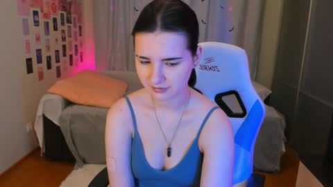 Vanessa online show from December 19, 9:16 pm