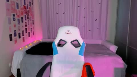 Snapshot of vanessa_brills chatting on October 31, 6:26 am Vanessa online show from October 31, 6:26 am