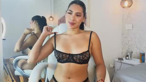 Vanessa  online show from October 3, 8:58 pm