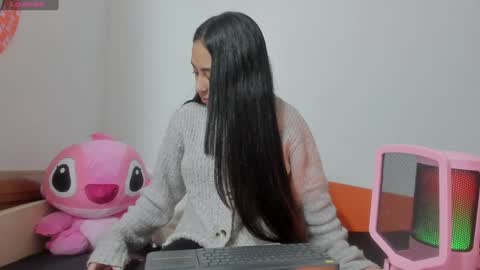 vanessaadol online show from January 10, 11:33 am