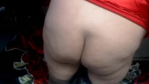 Vanessa HUGE BOOBS online show from December 25, 1:31 am
