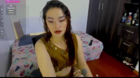 Snapshot of vanessadirtyl chatting on December 16, 6:43 am Angie online show from December 16, 6:43 am