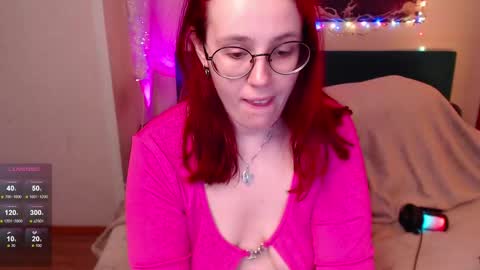 Snapshot of vanessalincum chatting on February 14, 5:51 am Vanessa follow me - I will answer you there at any time online show from February 14, 5:51 am