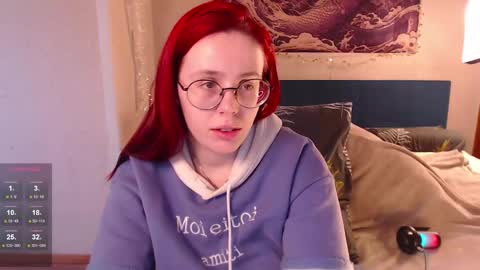 Snapshot of vanessalincum chatting on February 25, 6:03 am Vanessa follow me - I will answer you there at any time online show from February 25, 6:03 am