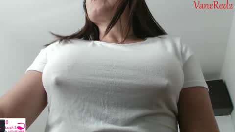 Snapshot of vanessared2 chatting on October 14, 12:41 pm Vanesared2 online show from October 14, 12:41 pm