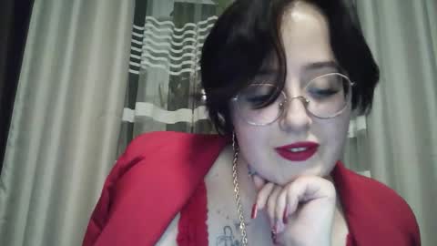 vanessashadow online show from October 8, 4:33 pm