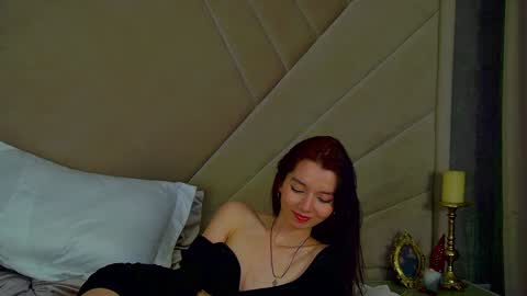 vanessavien online show from January 17, 2:39 am