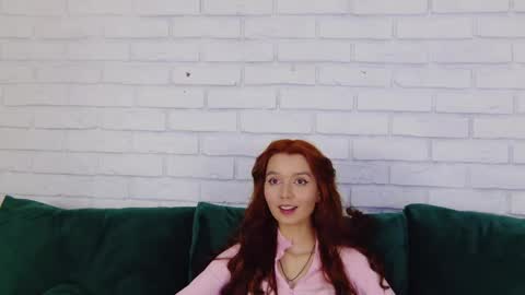 vanessavien online show from March 7, 6:00 pm