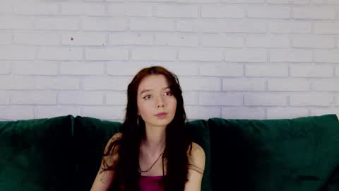 vanessavien online show from February 23, 4:40 pm