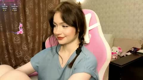   Mila    online show from May 5, 10:02 pm